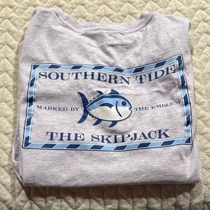 Southern Tide Skipjack Tee in heather purple and White